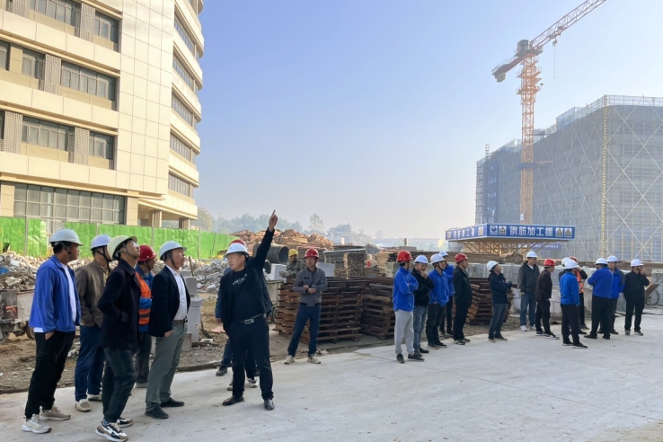 品质管理    现看现学 建筑事业部在红安召开项目管理现场培训会